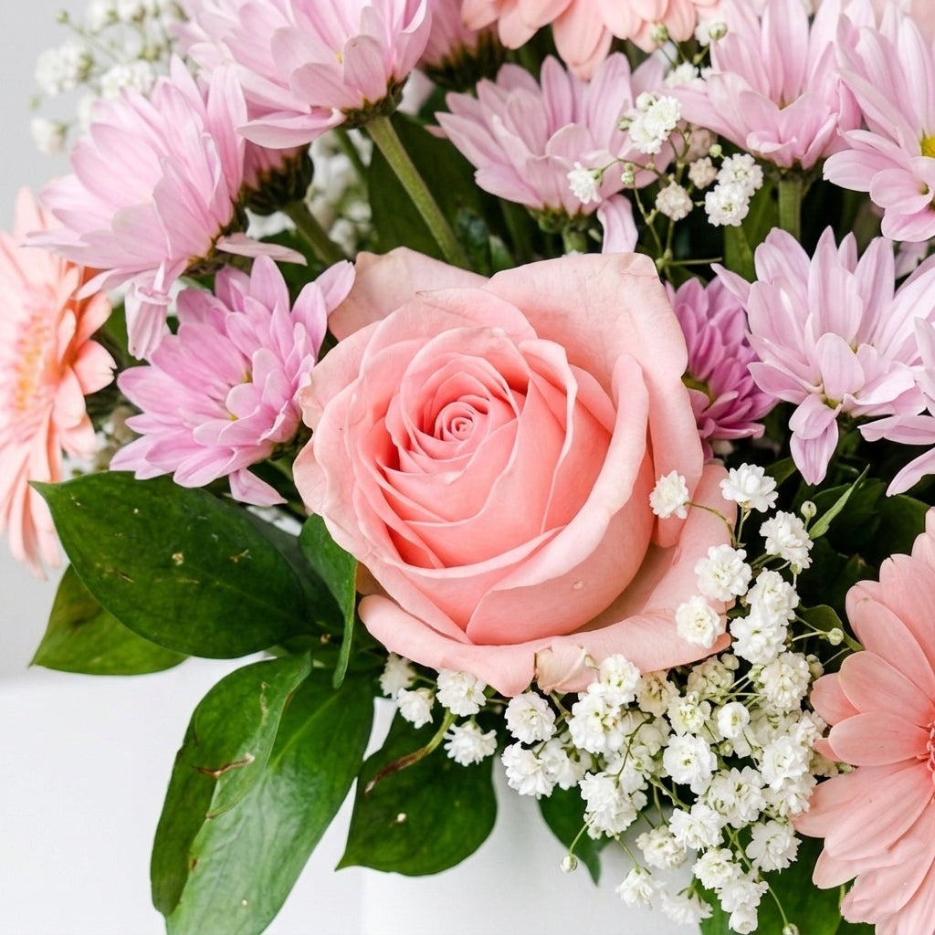 Garden Morning — Pink Mixed Flower Vase