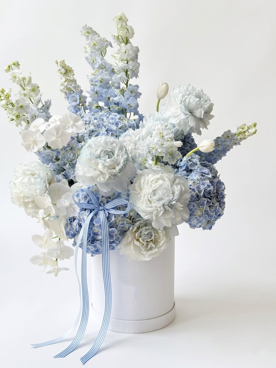 Blue Lullaby — Blue & White Flower Gift Box