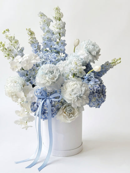 Blue Lullaby — Blue & White Flower Gift Box
