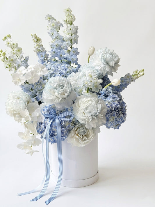 Blue Lullaby — Blue & White Flower Gift Box