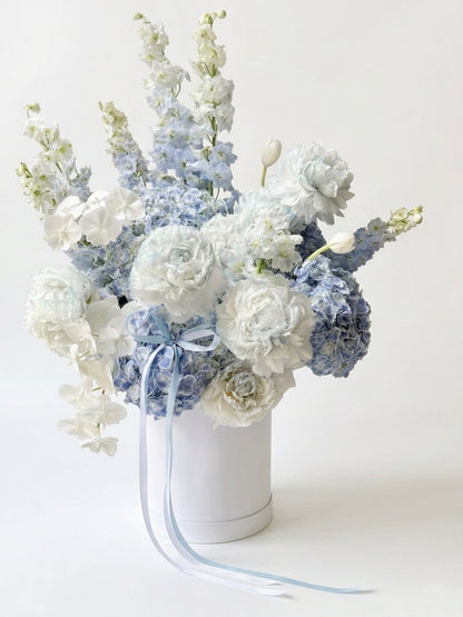 Blue Lullaby — Blue & White Flower Gift Box