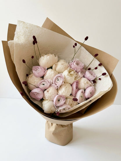Quiet Bloom — Champagne Ivory Bouquet